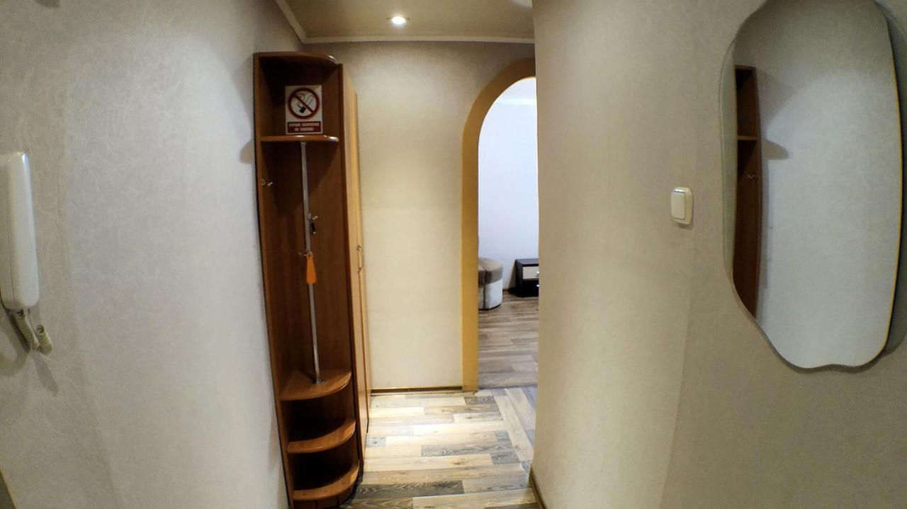 Апартаменты В Центре Металлургов 27 Kr Apartments Kryvyj Rih Eksteriør billede